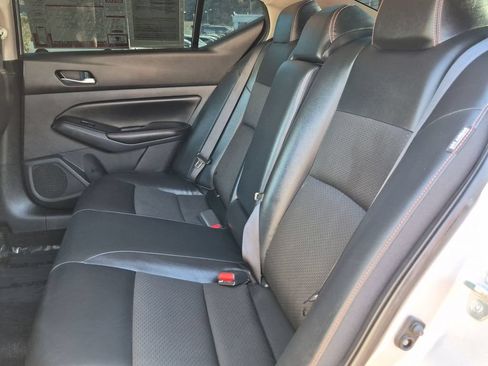 Used 2019 Nissan Altima 2.5 SR FWD image 15