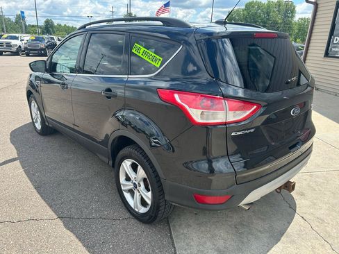 Used 2015 Ford Escape SE w/ Leather Comfort Package AWD/4WD image 7