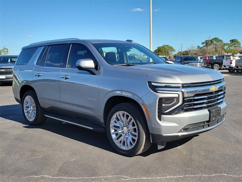 Used 2025 Chevrolet Tahoe LT w/ Comfort Package image 19