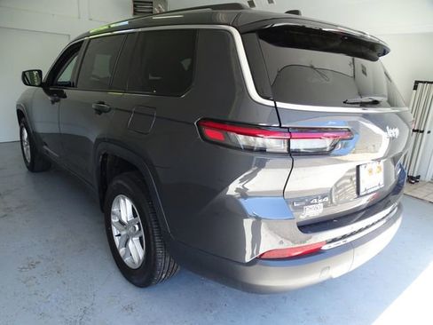 Used 2023 Jeep Grand Cherokee L Laredo AWD/4WD image 18