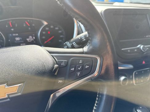 Used 2020 Chevrolet Equinox LT AWD/4WD image 30