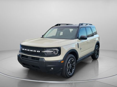 New 2025 Ford Bronco Sport Outer Banks image 2