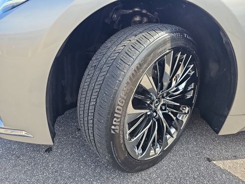 Used 2022 Lexus LS 500 AWD w/ Interior Upgrade Package image 30