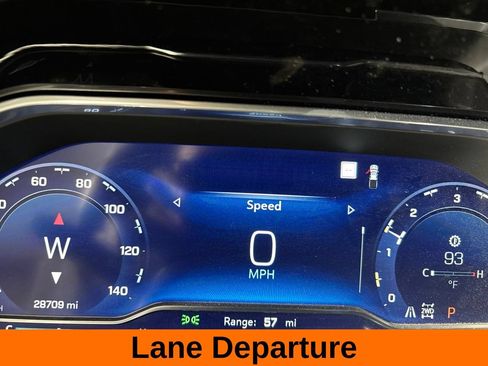 Used 2022 Chevrolet Silverado 1500 RST w/ Convenience Package II AWD/4WD image 16