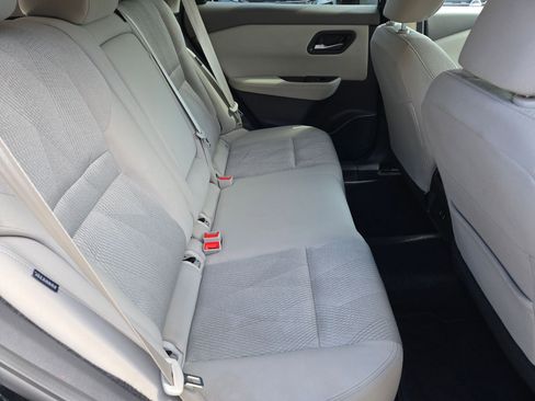 Certified 2025 Nissan Rogue SV FWD image 23