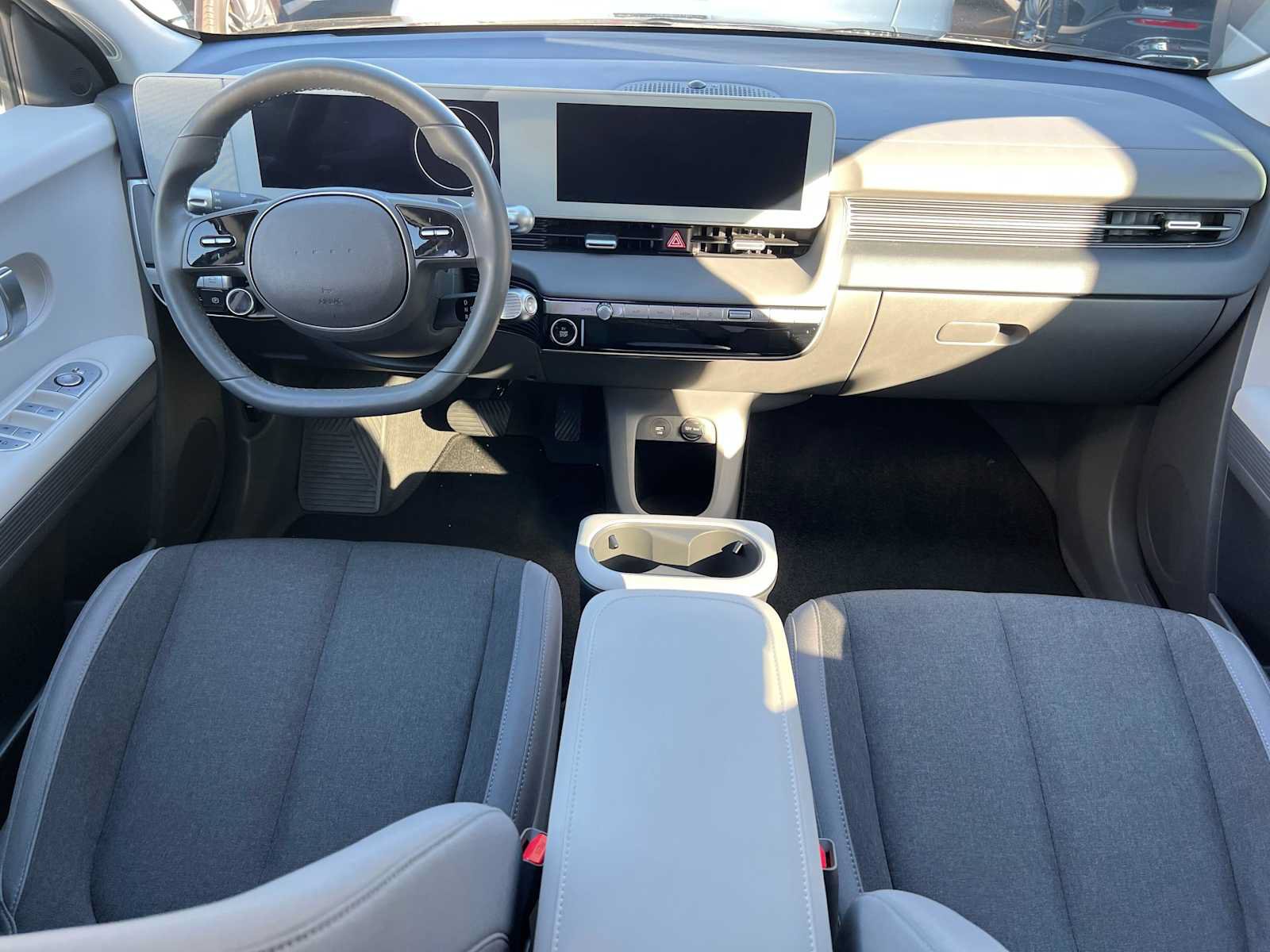 Used 2024 Hyundai Ioniq 5 SEL RWD image 39