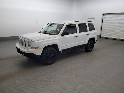 Used 2016 Jeep Patriot Sport AWD/4WD image 2
