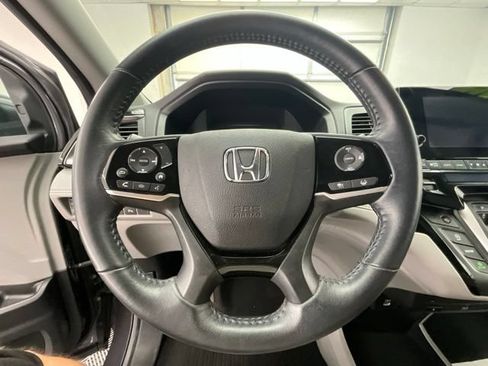 Used 2022 Honda Odyssey Touring image 9
