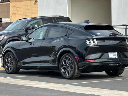 New 2026 Ford Mustang Mach-E GT image 5