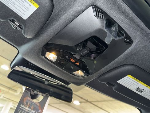 New 2026 MINI Cooper 4-Door Hardtop image 23