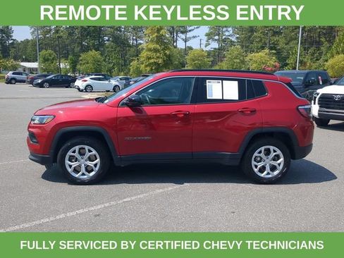 Used 2024 Jeep Compass Latitude AWD/4WD image 10
