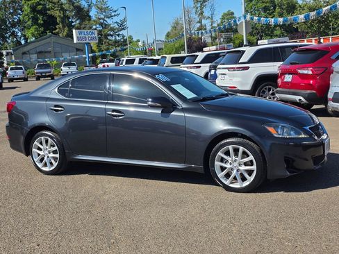 Used 2011 Lexus IS 250 AWD w/ Premium Pkg Value Edition image 3