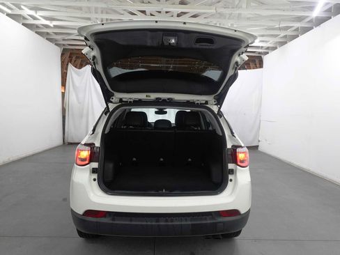Used 2019 Jeep Compass Limited AWD/4WD image 28