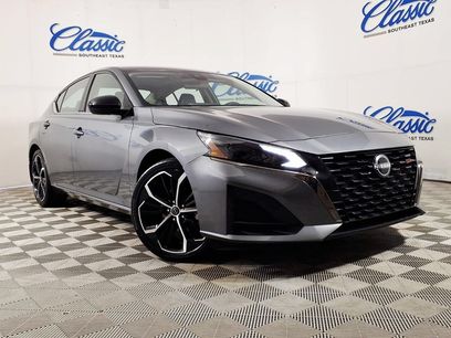Used 2025 Nissan Altima 2.5 SR w/ SR Premium Package