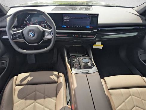 New 2026 BMW 530i RWD image 14