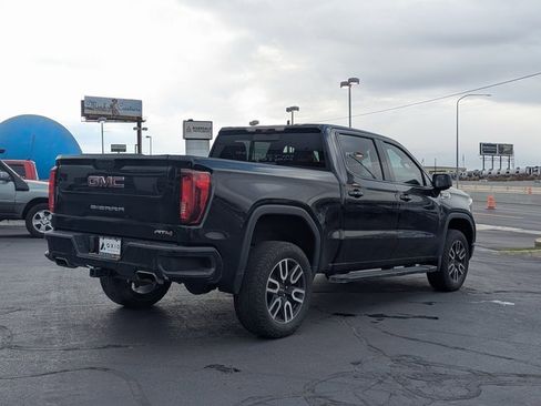Used 2020 GMC Sierra 1500 AT4 w/ AT4 Premium Package image 3