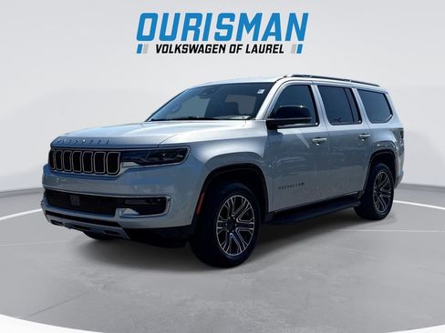 Used 2024 Jeep Wagoneer Series II AWD/4WD image 1