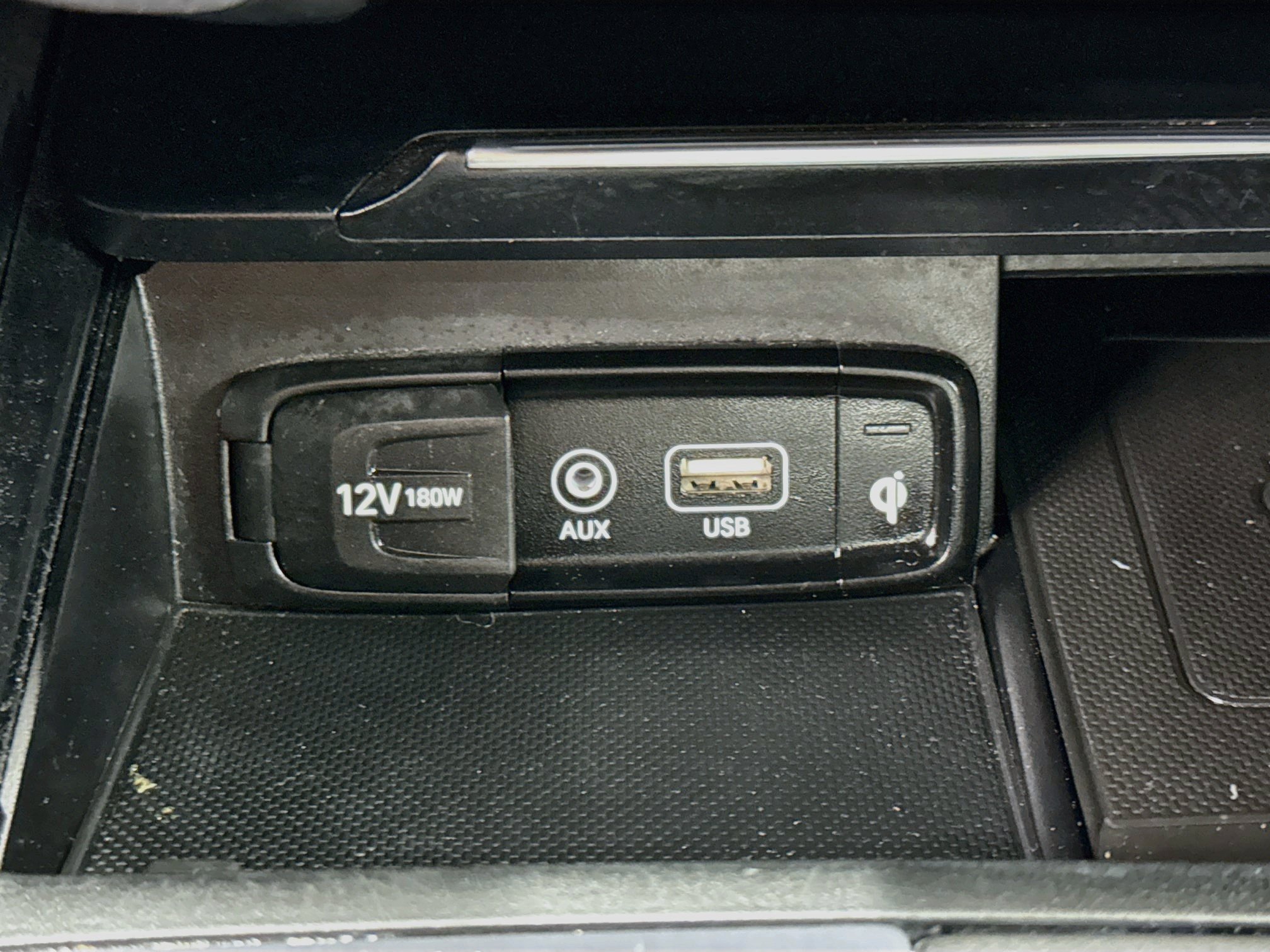Used 2021 Genesis G70 3.3T w/ Sport Package RWD image 26