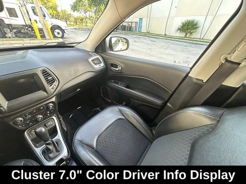 Certified 2018 Jeep Compass Latitude w/ Popular Equipment Group FWD image 11