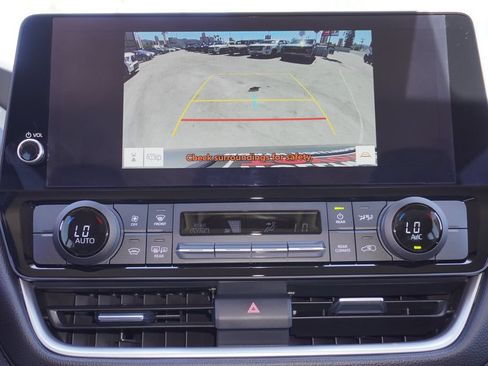 Certified 2025 Toyota Grand Highlander FWD image 19