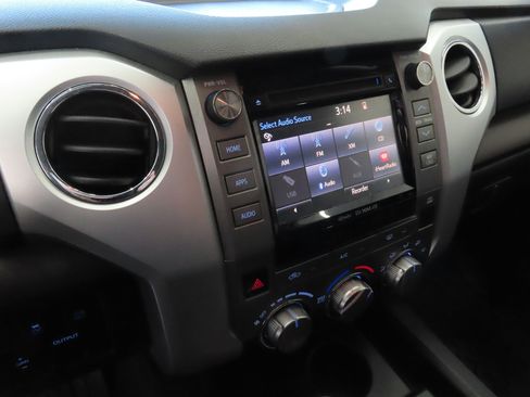 Used 2019 Toyota Tundra SR5 w/ SR5 Upgrade Package image 19