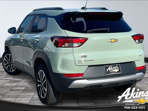 Used 2025 Chevrolet TrailBlazer LT image 4