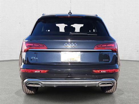 Used 2022 Audi Q5 e Premium w/ Convenience Package image 6