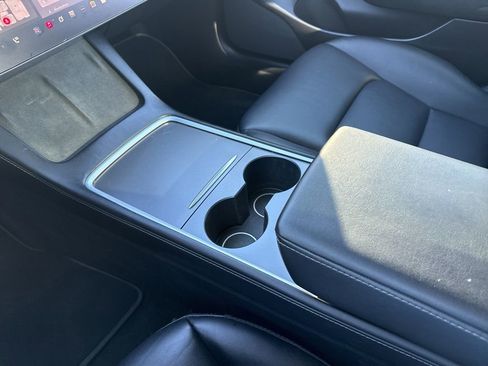 Used 2022 Tesla Model 3 image 19