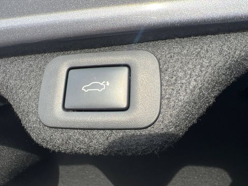 Used 2019 Lexus ES 300h image 6