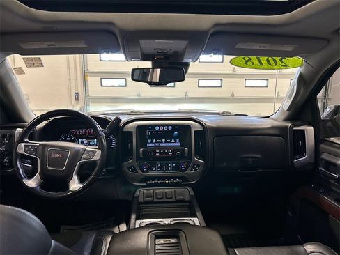 Used 2018 GMC Sierra 1500 SLT image 28