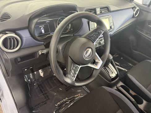 Used 2024 Nissan Versa SV w/ Trunk Package FWD image 15