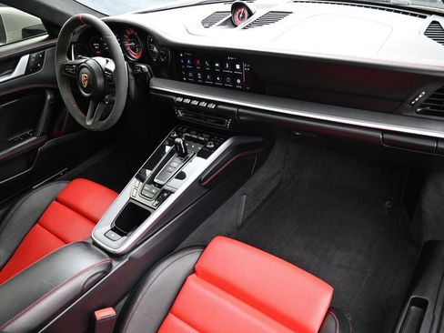 Certified 2022 Porsche 911 Turbo AWD/4WD image 32