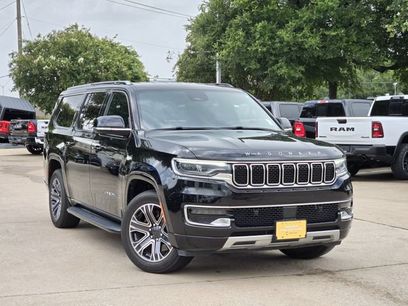 Certified 2024 Jeep Wagoneer L Series II w/ Flexible Seating Group