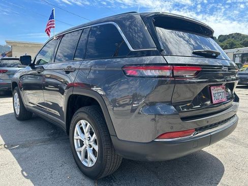 Used 2023 Jeep Grand Cherokee Limited RWD image 5
