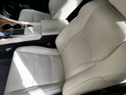 Used 2021 Lexus RX 350 FWD w/ Premium Package image 16