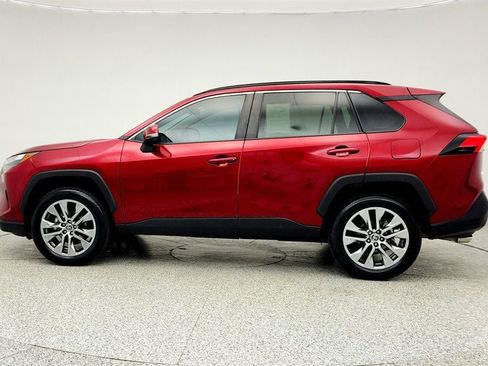 Used 2023 Toyota RAV4 XLE Premium FWD image 8