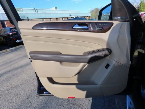 Used 2015 Mercedes-Benz ML 350 4MATIC image 17