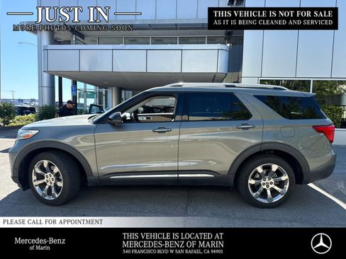 Used 2020 Ford Explorer Platinum w/ Premium Technology Package AWD/4WD image 3