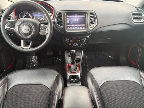 Used 2021 Jeep Compass Trailhawk AWD/4WD image 17