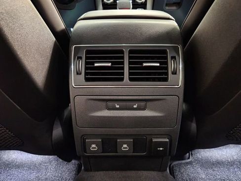 New 2026 Jaguar F-PACE SVR image 29