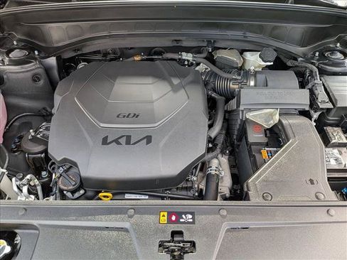 Used 2024 Kia Telluride SX w/ Towing Package FWD image 25