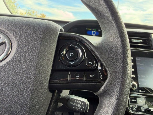Used 2022 Toyota Prius LE FWD image 13