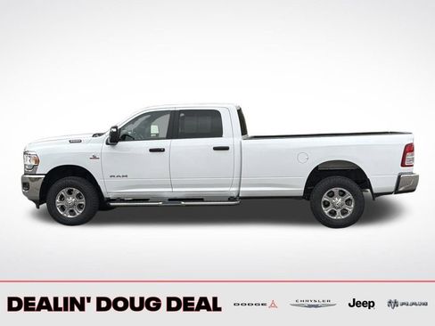 Used 2024 RAM 3500 Big Horn AWD/4WD image 3