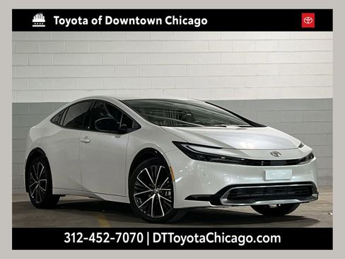 Used 2026 Toyota Prius XLE FWD image 1