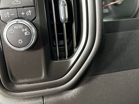 Used 2023 GMC Sierra 1500 Pro w/ Pro Value Package image 19