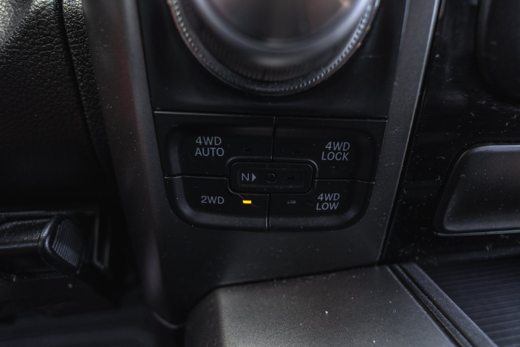 Used 2016 RAM 1500 Sport w/ Comfort Group AWD/4WD image 17