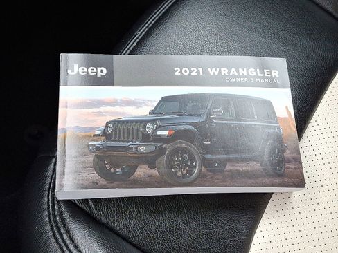 Used 2021 Jeep Wrangler Islander image 25