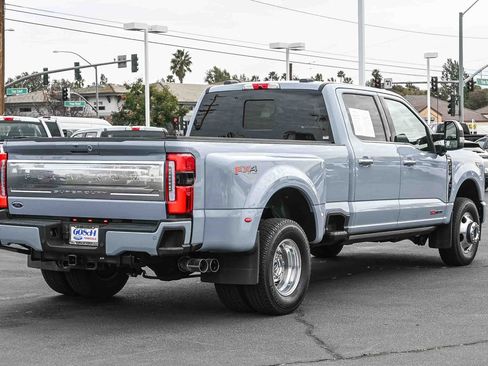Used 2025 Ford F350 Platinum w/ Platinum Plus Package image 4