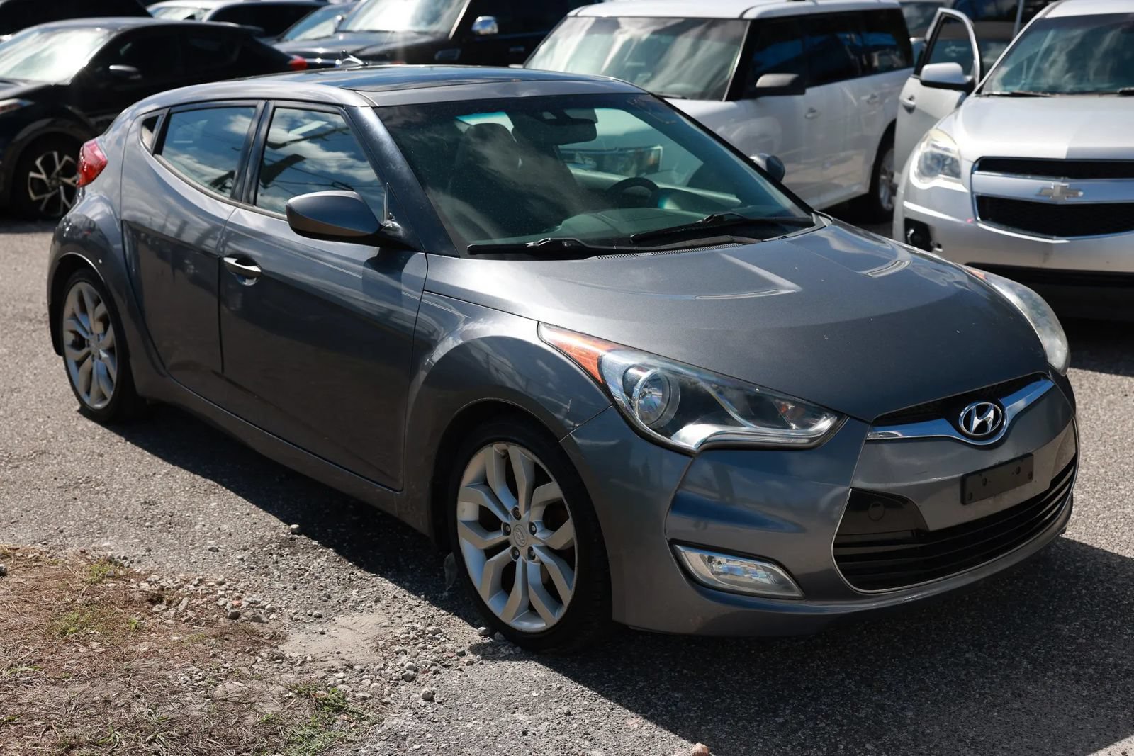 Used 2013 Hyundai Veloster w/ Style Pkg FWD image 8