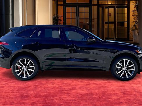 Used 2023 Jaguar F-PACE S image 13
